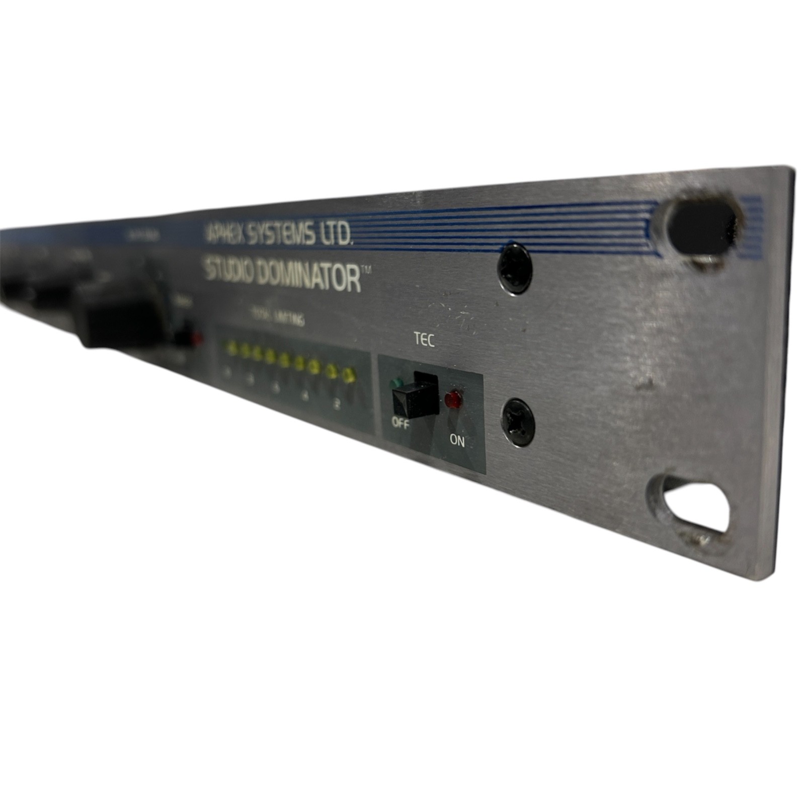 Aphex Systems Ltd. Studio Dominator Model 700 – Stereo Peak Limiter / Processor