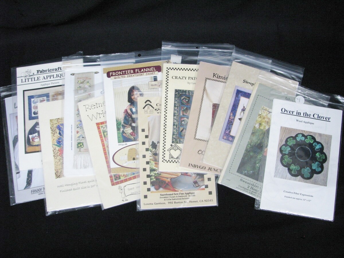 64 Quilting Patterns in Plastic: Bloomin' Minds Pillows Quilts Sweaters, ect.