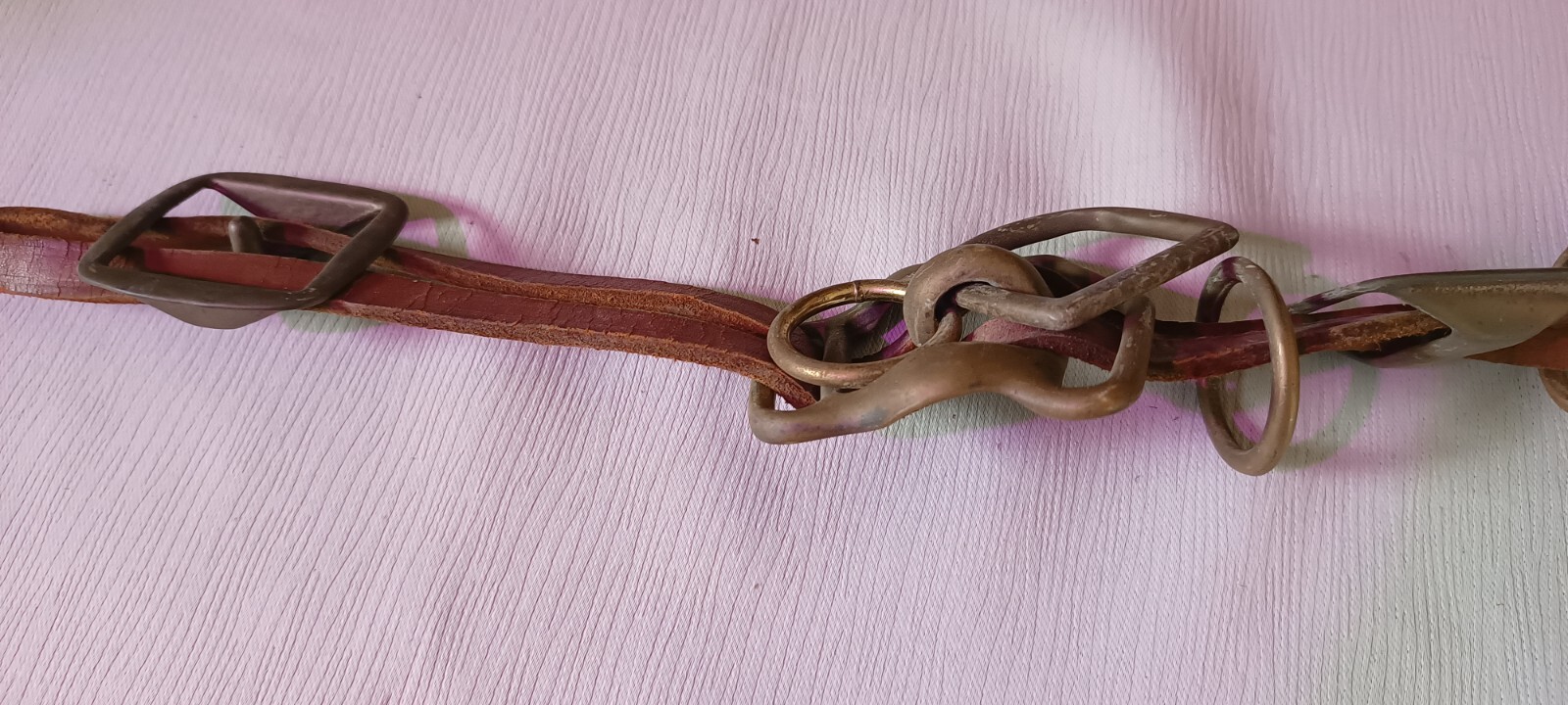 Horse Cinch Girth? I really dont know what this is?