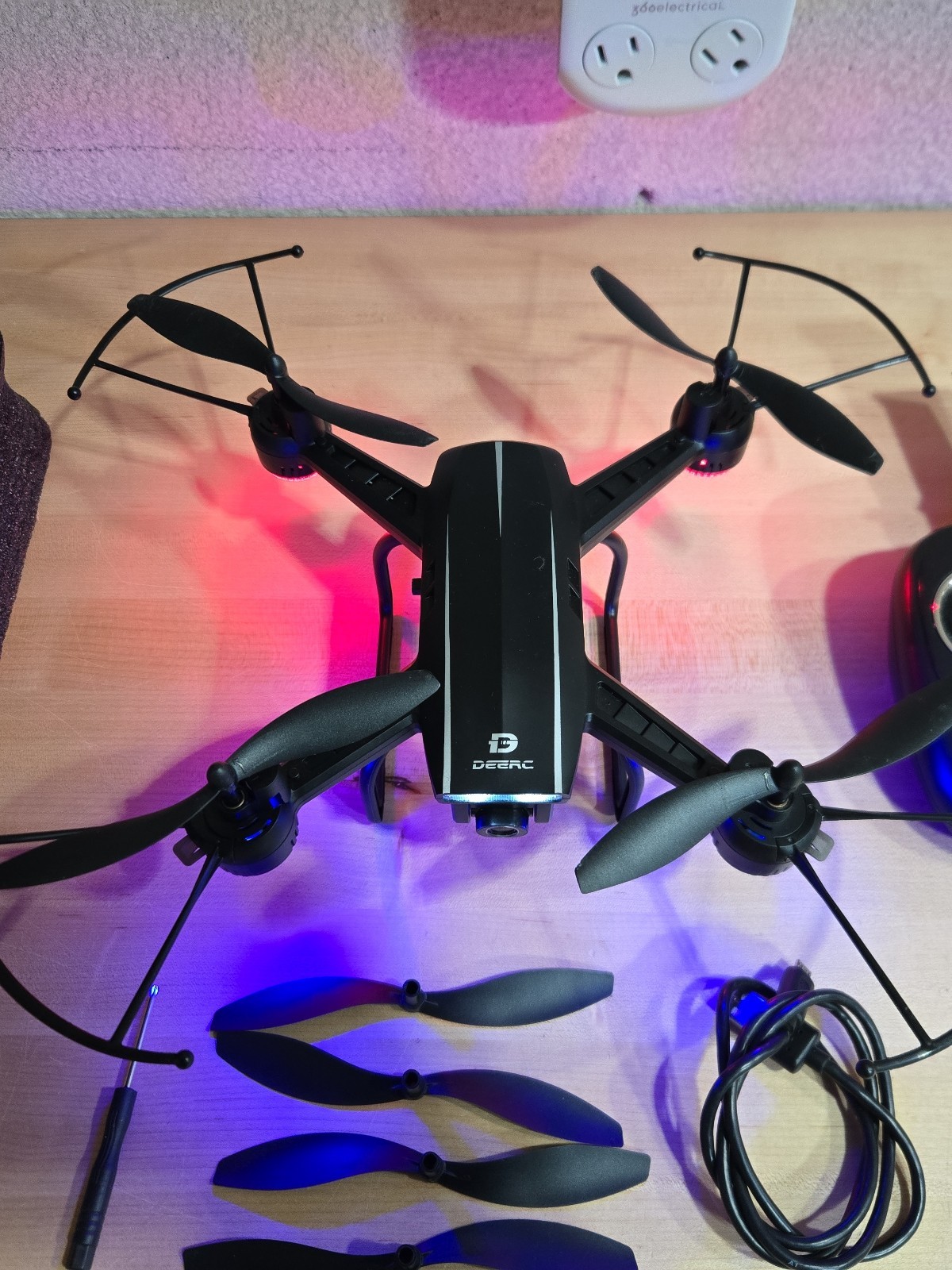 DEERC D50 RC Quadcopter Drone with Camera Remote Control Light Tested Working