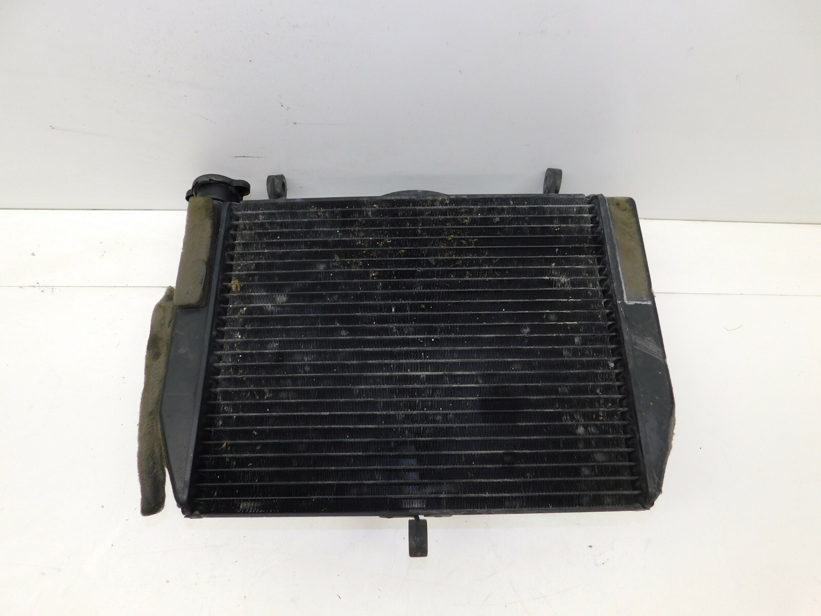 99-02 2001 YAMAHA YZF R6 OEM RADIATOR WITH COOLING FAN AND RESERVOIR  #1470