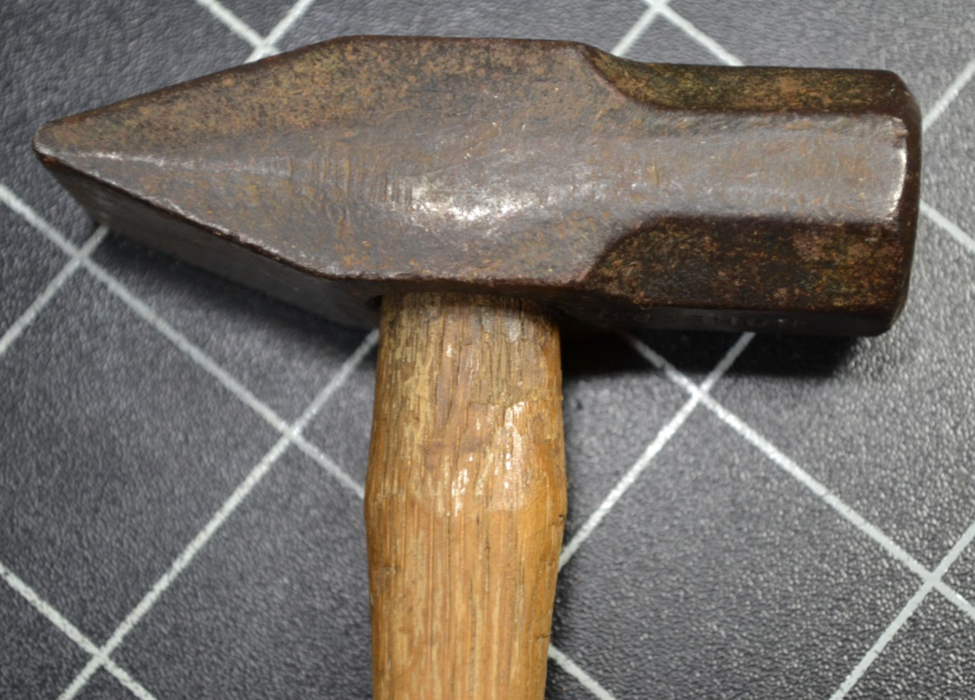 HUBBARD - 8oz - CROSS PEIN ENGINEERS HAMMER - ALL ORIGINAL