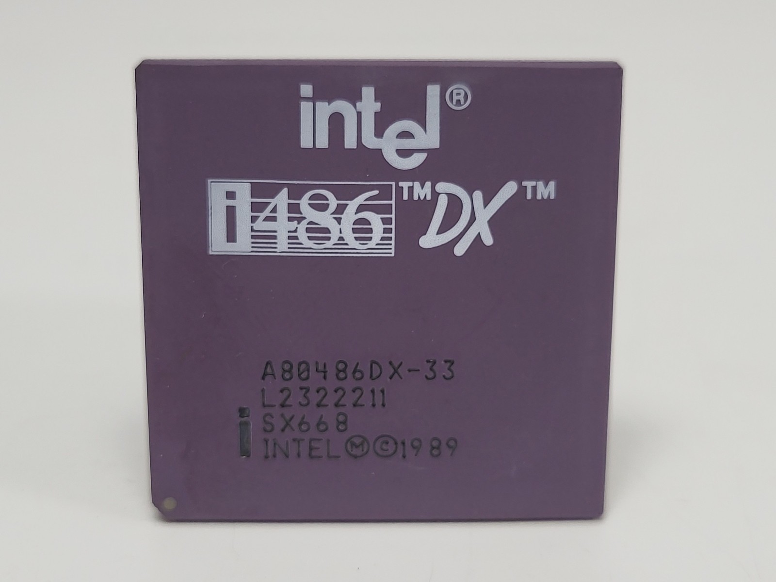 Vintage Intel i486 A80486DX-33 CPU Processor 33MHz, PGA168