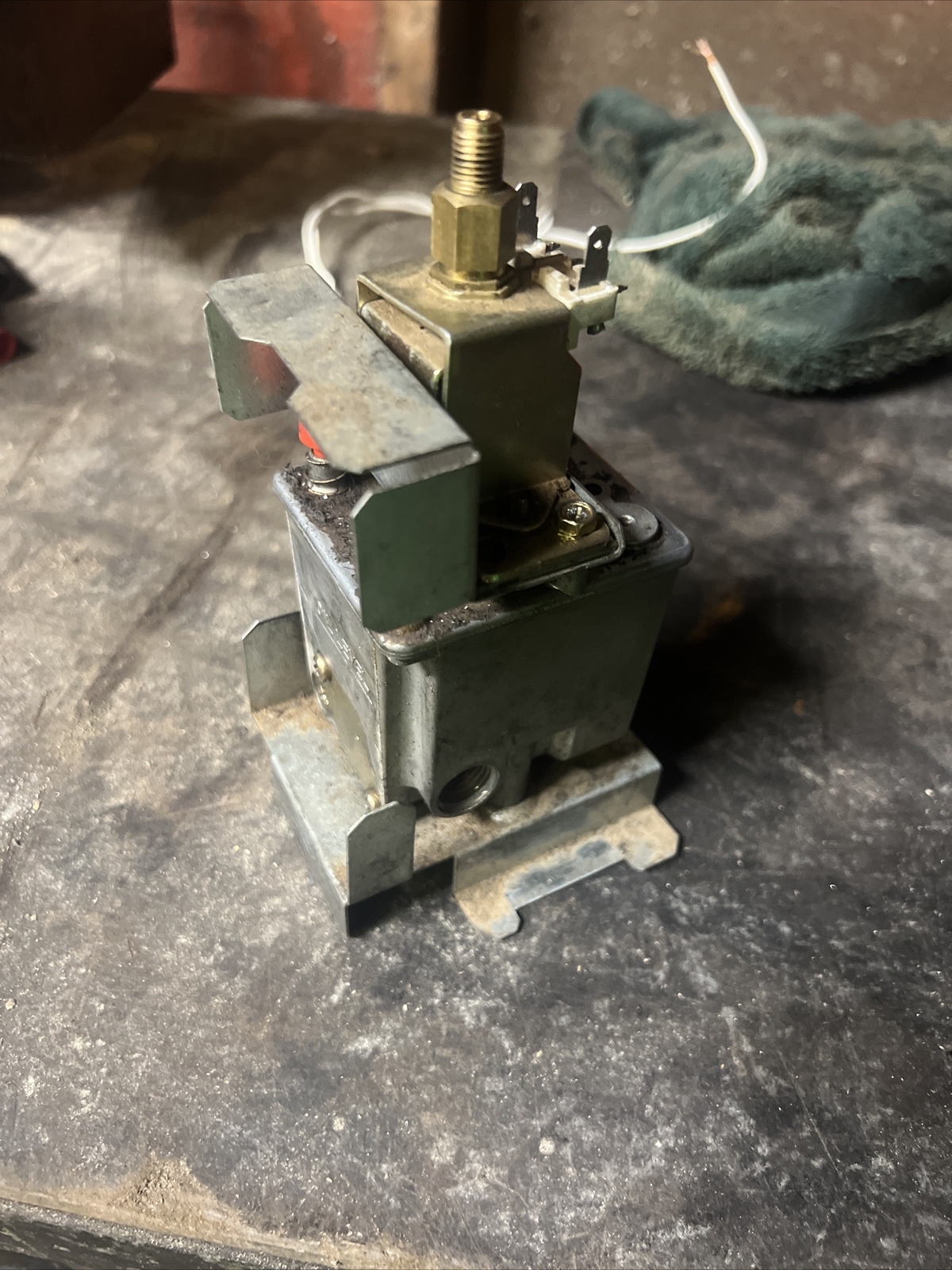 MPI 422 Fuel Pump