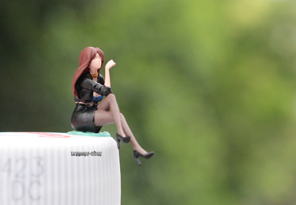 3D PRINT 1/64 sexy girlfriend lovely cute girl  fit 1:64 car street in STOCK