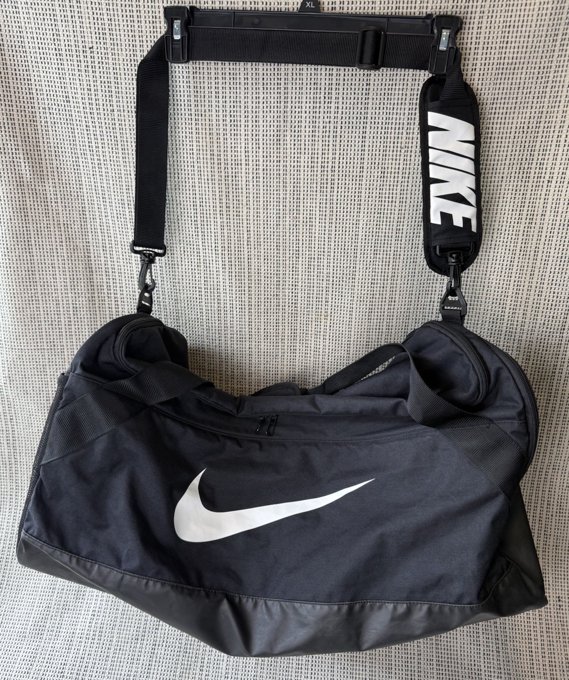 Nike Black Training Travel Sports Gym Duffel Bag Double Handles Shoulder Strap