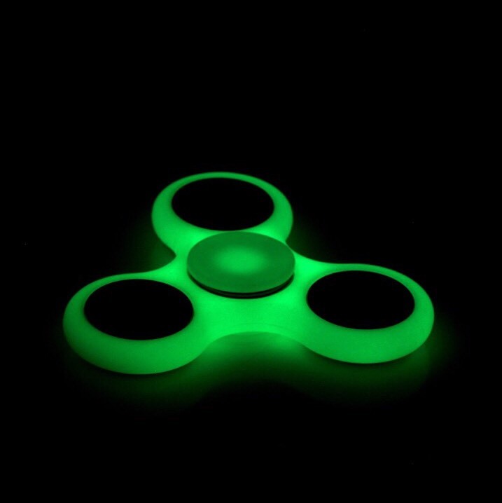 Spinner Glow In The Dark White