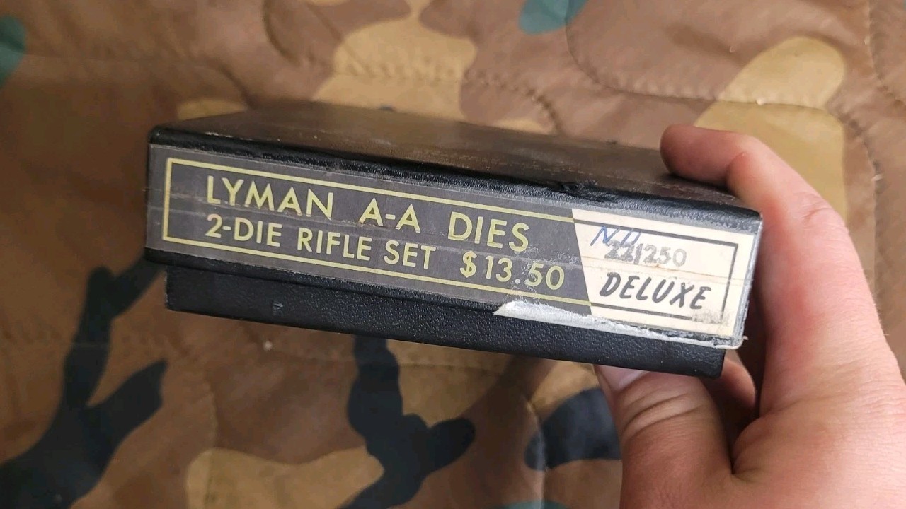 Lyman A-A Dies 2 Die Rifle Set 22-250 Deluxe Dies