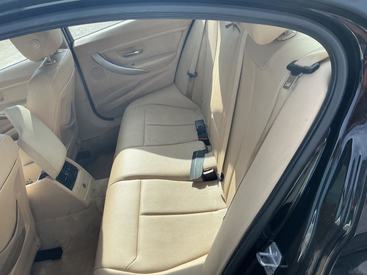 320I 2014 Glove Box 4994309