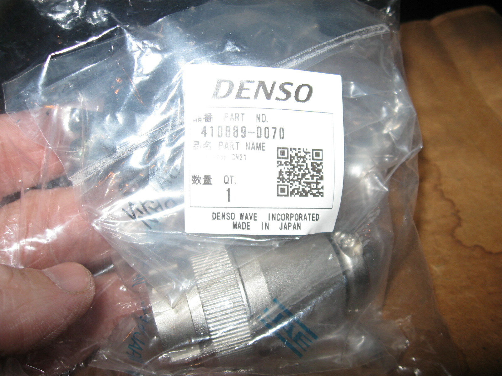 NEW Sealed Denso Wave Robot Plug Connector Set w/ hardware  # 410889-0070