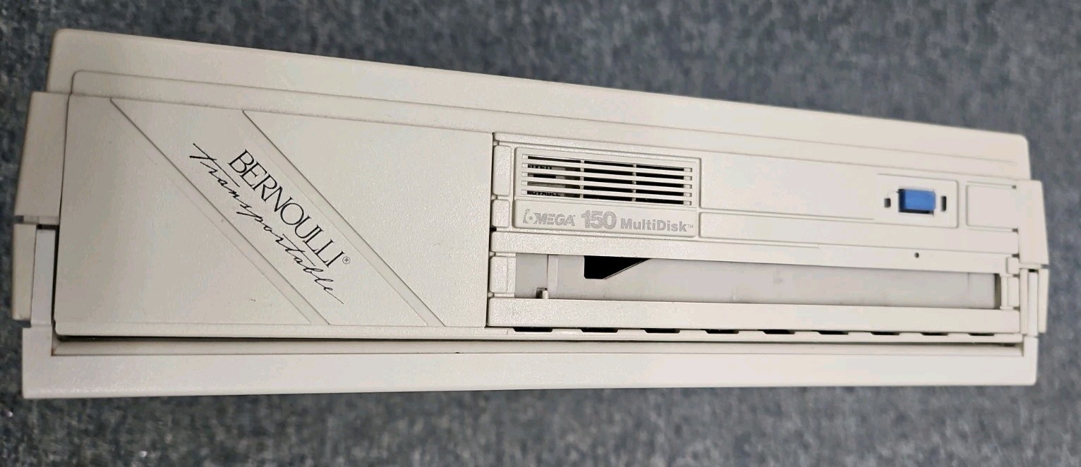 Vtg Bernoulli Transportable Iomega 150 MultiDisk  B1150T
