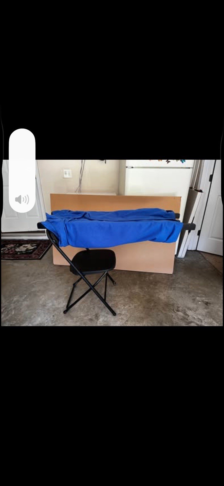 Chair Suspension illusion