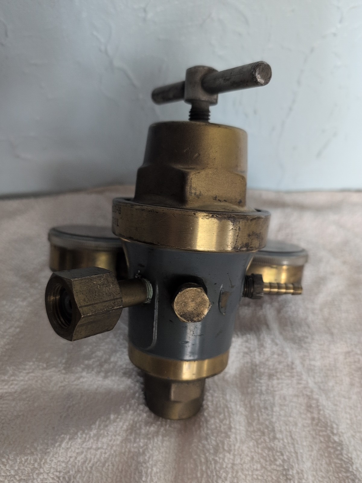 Union Carbide Oxweld CGA-320 Pressure Regulator