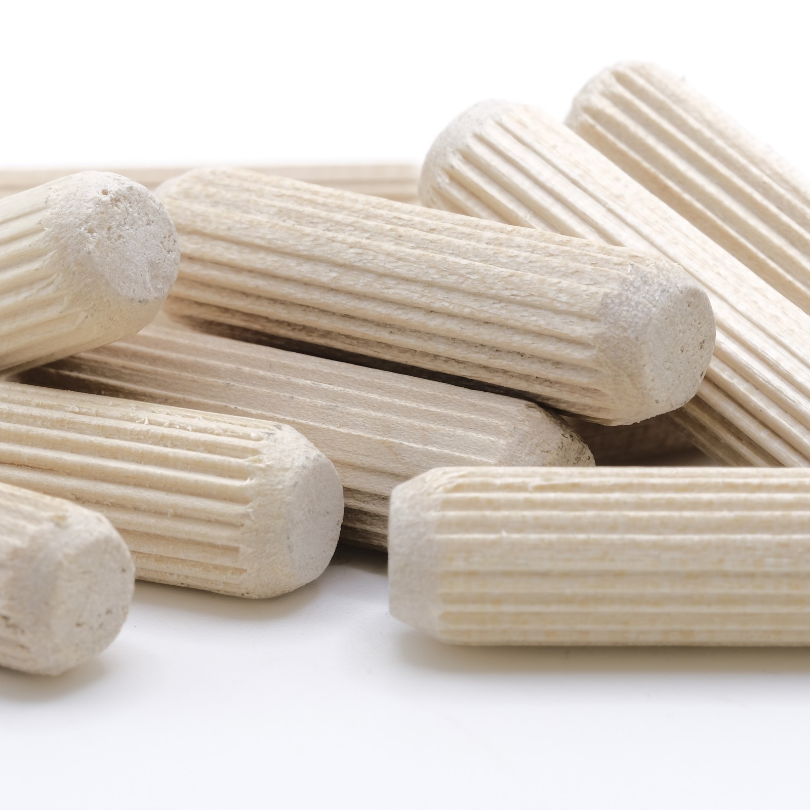 8 x 30mm Wooden Dowels - Fluted Birch Wood - Kiln Dried (Pack of 24)