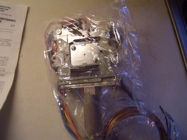 UNITED ELECTRIC 802PS 8437 13226-12 TEMPERATURE CONTROLLER NIB