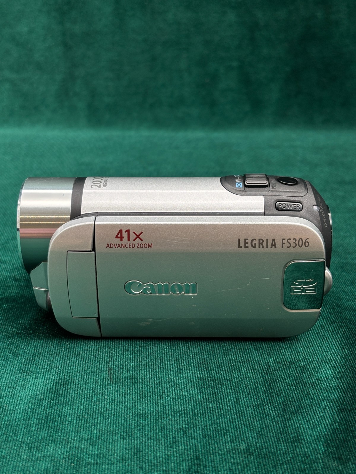 Canon LEGRIA FS306 E Video Camera
