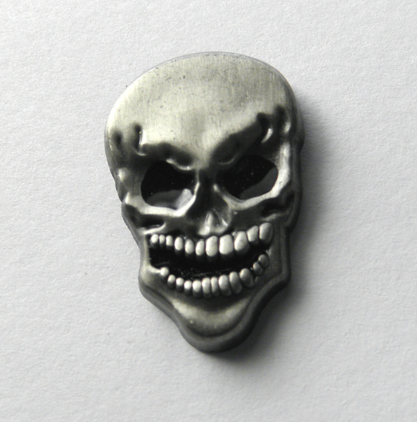 Evil Laughing Skull lapel pin pewter 1 inch