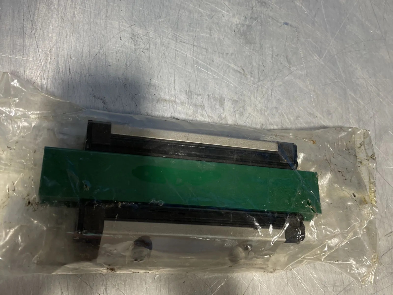 LINEAR MOTION GUIDE BLOCK