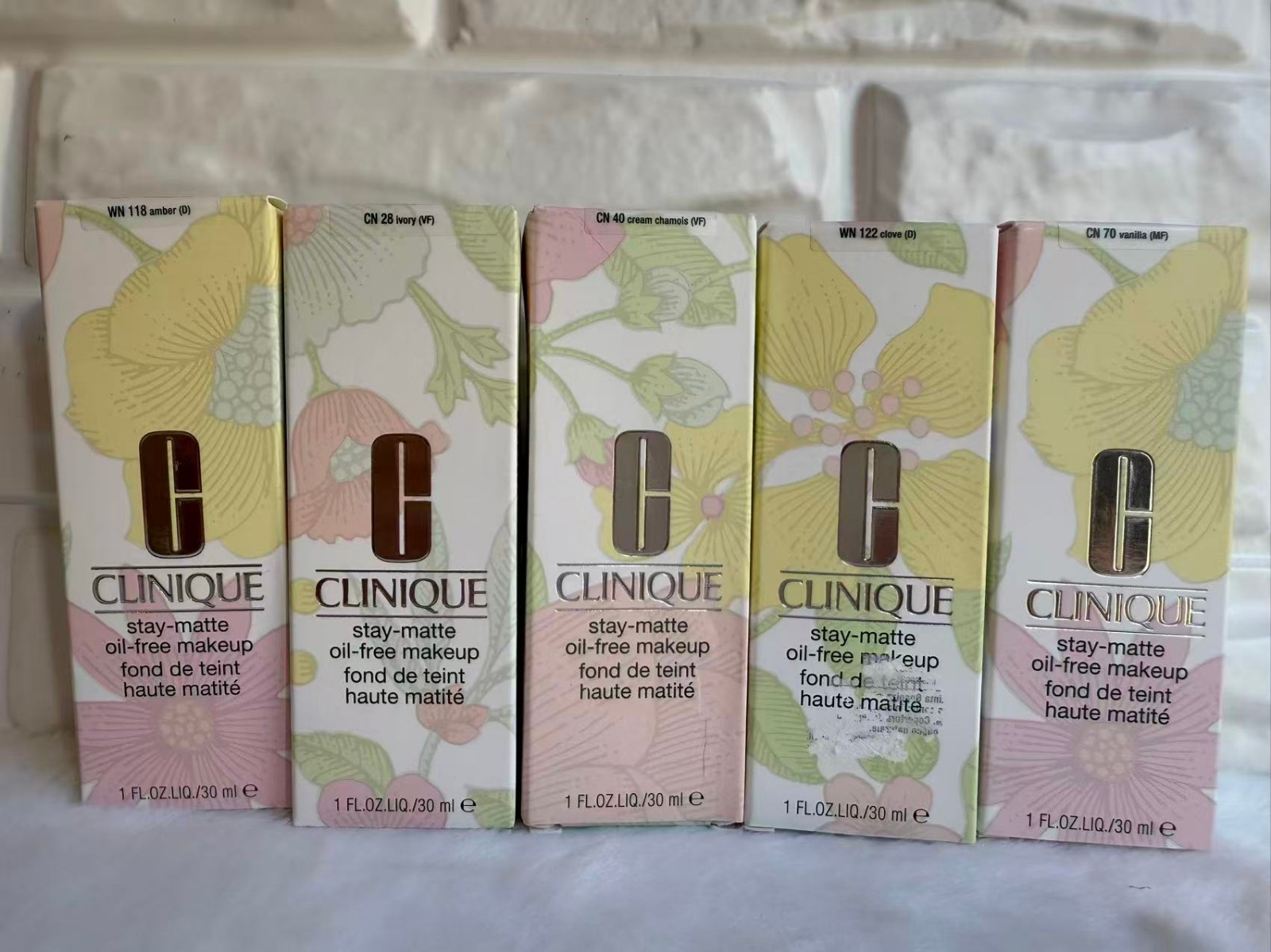 Clinique Stay-matte oil-free makeup ,1oz/30ml, choose your shade