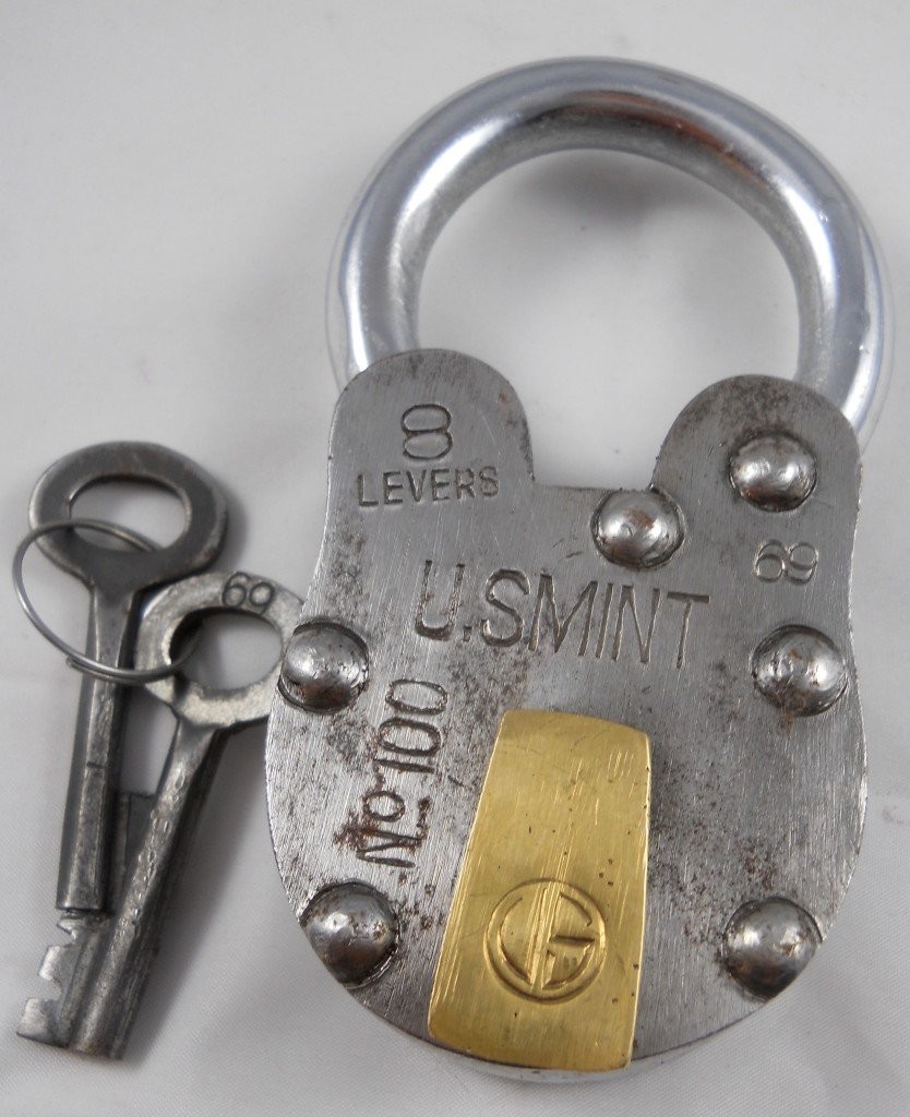 Antique Style U S Mint Padlock w/ 2 Skeleton Keys,Locks, Keys