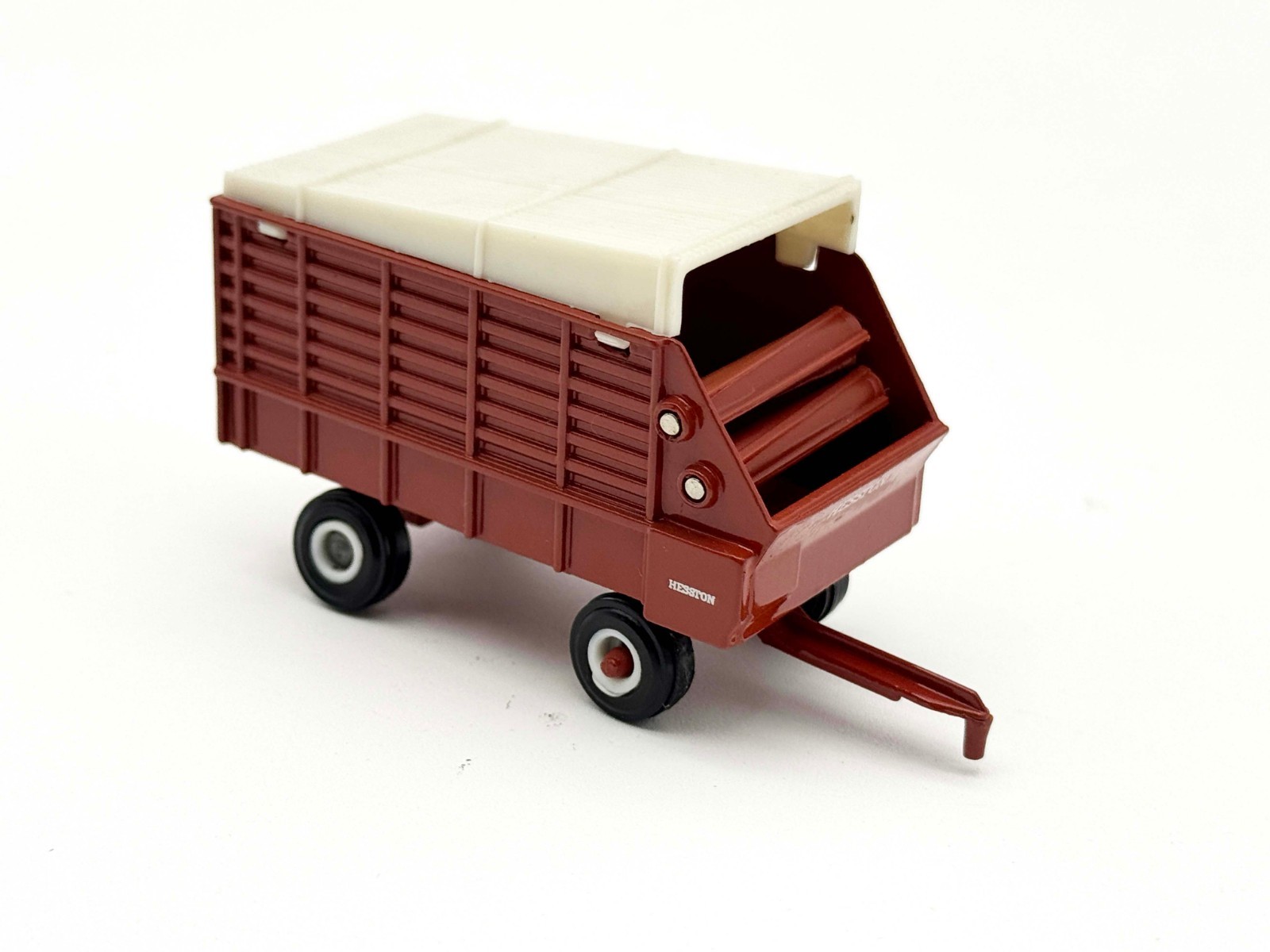 1/64 Hesston Forage Wagon