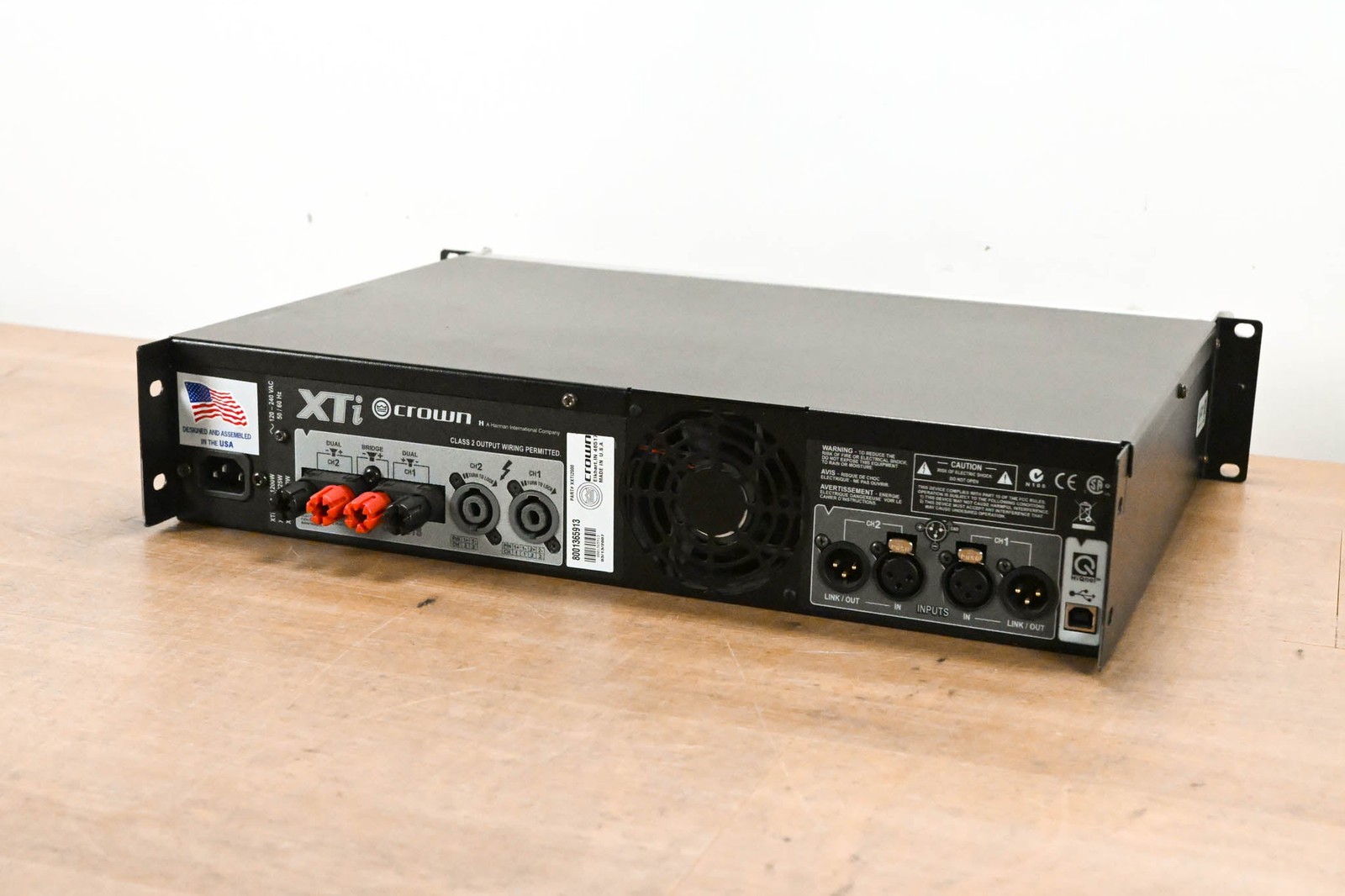 Crown XTi 2000 2-Channel Power Amplifier with DSP CG013C2