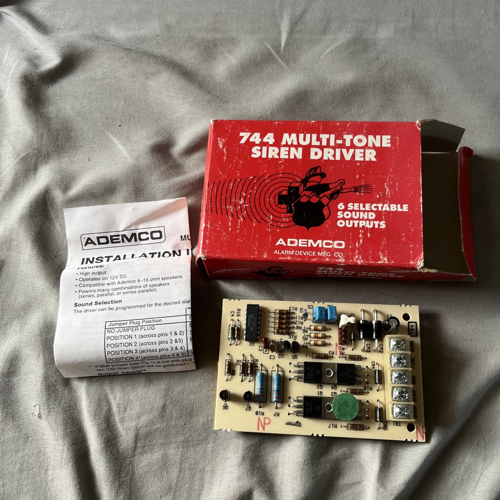 Ademco 744 Multi-Tone Siren Driver 6 Sound Outputs New Old Stock