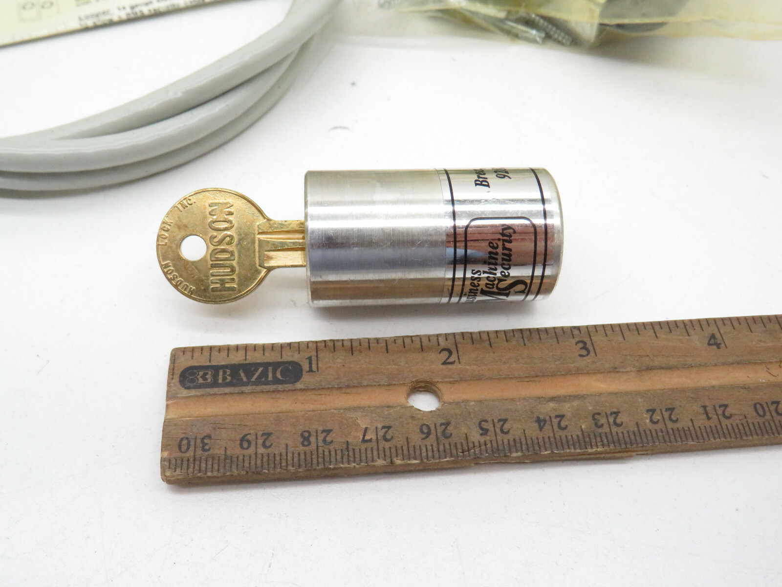 BMS SnapLoc Steel Cable Kit with Lock and Key for Securing Electronics