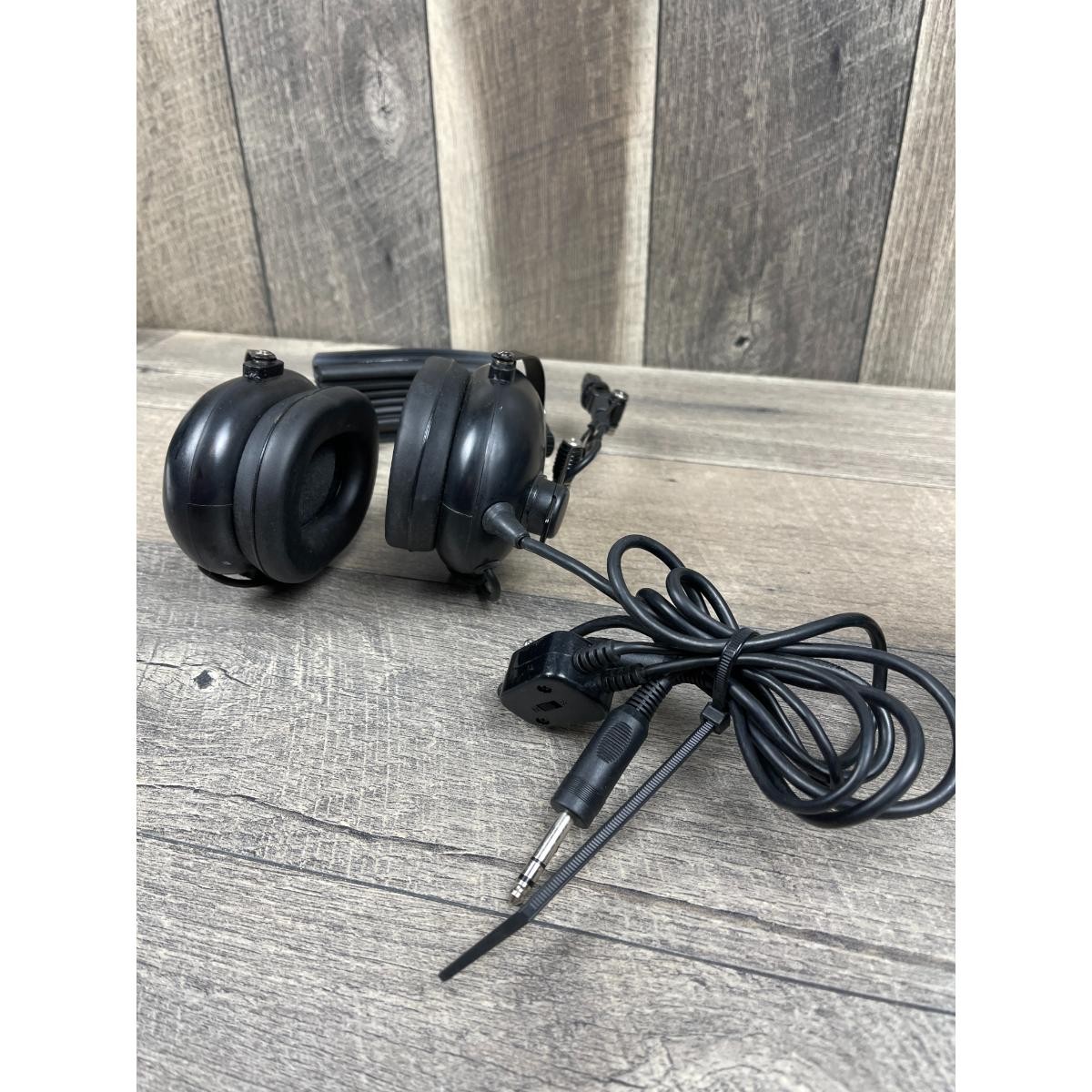 Flightcom 4DX Classic Over-Ear Aviation Headset Black Wired Adjustable Headband