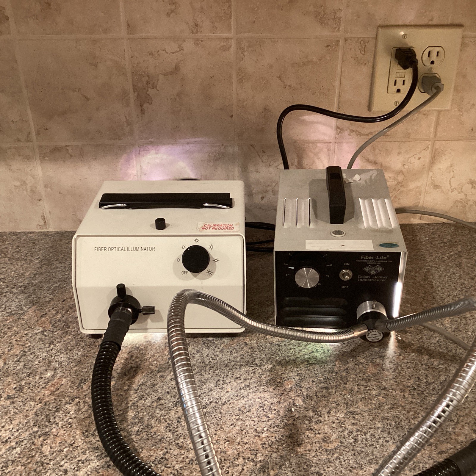 Fibre optic illuminator lot, Dolan Jenner, Unbranded