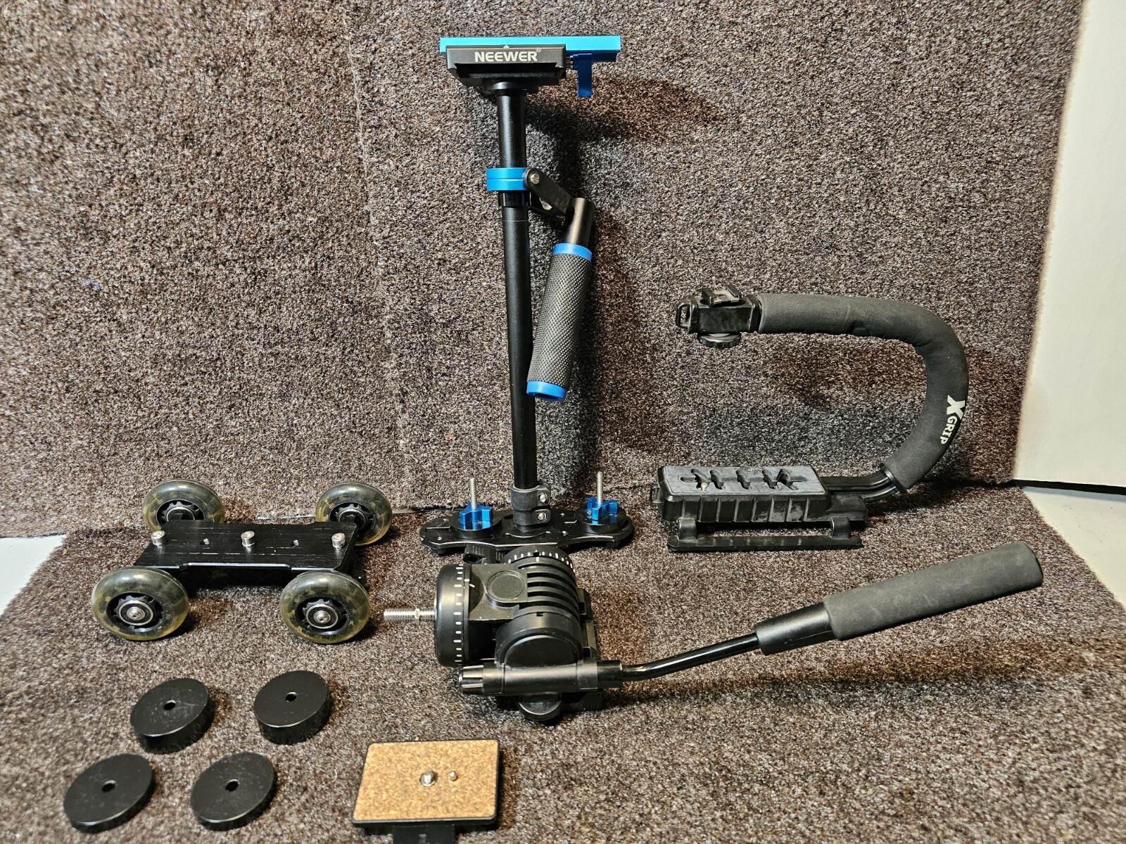 Neewer Professional Camera Stabilizer Picture Dolly X Grip