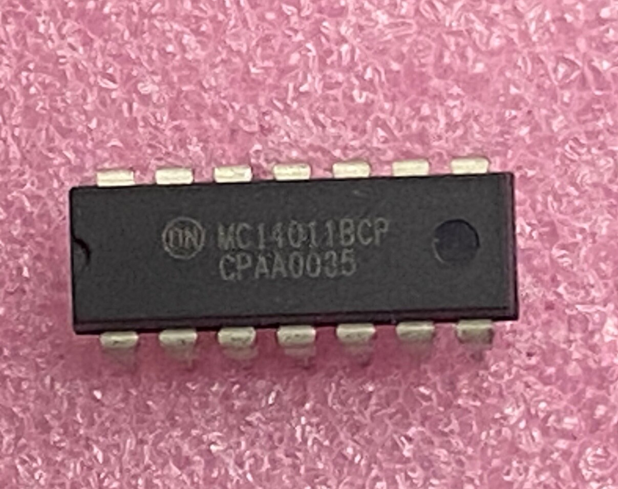 ON Semiconductor MC14011BCP quad 2-input NAND gate Integrated Circuit