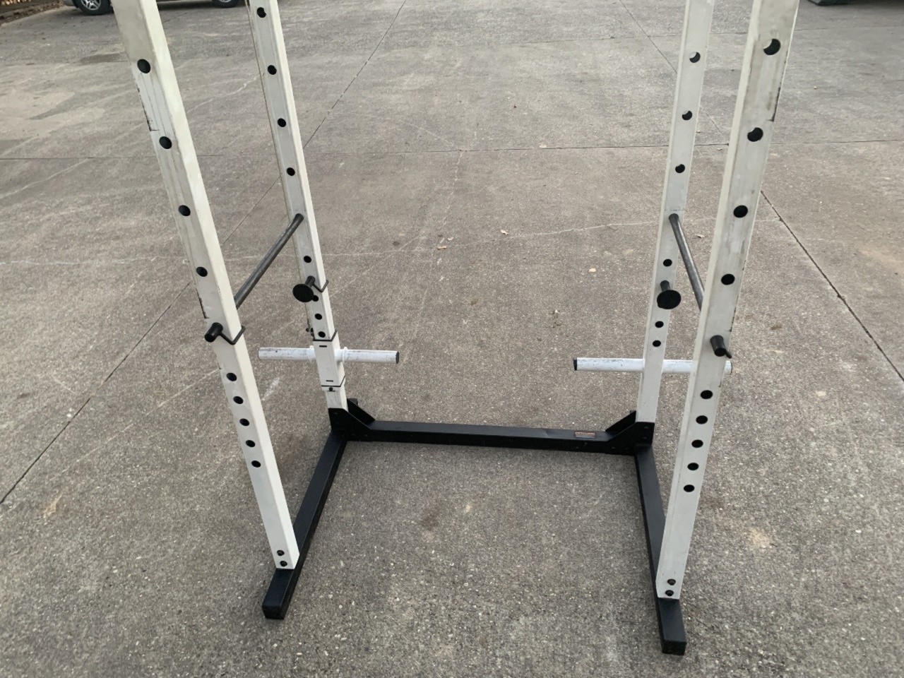 Squat Rack Power Bench Press Triceps Push Down Machine Muscle Chin Pull Up