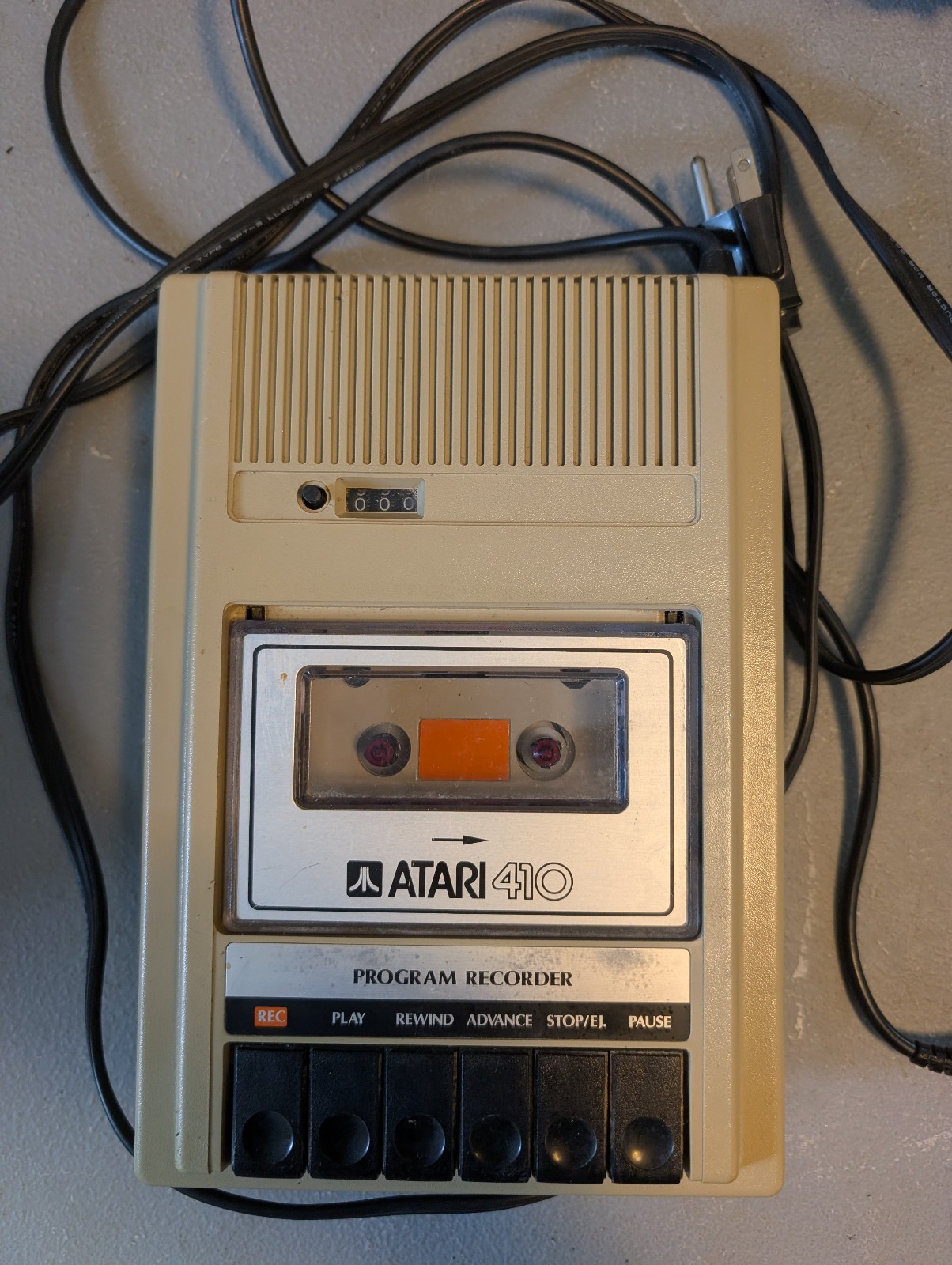 Atari 810 Tape Deck for repair - see notes
