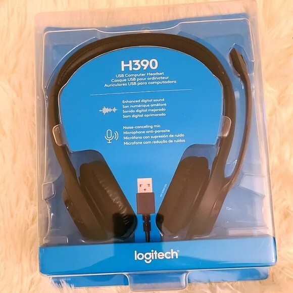 LOGITECH H390 Black Over the Ear Headset USB Computer w/Noise Canceling NEW