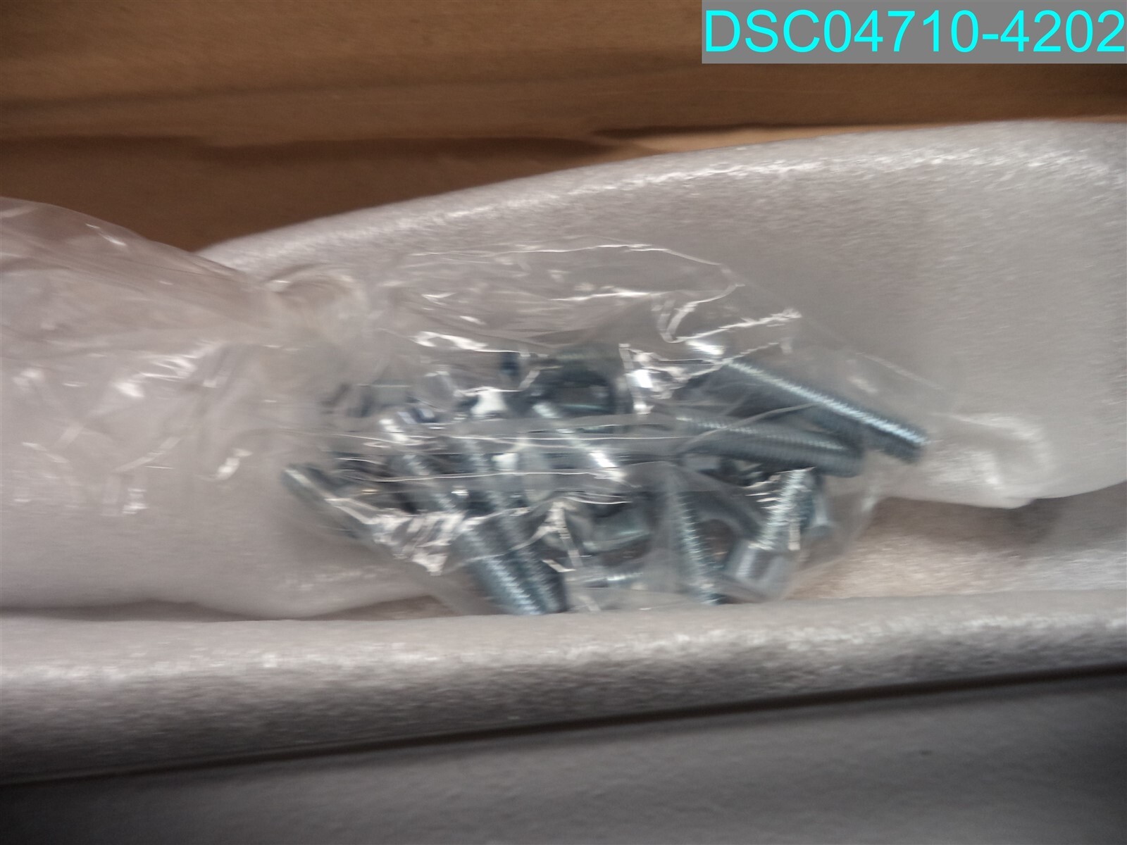 400F0012289 Sealy Ease Universal Headboard Brackets V1
