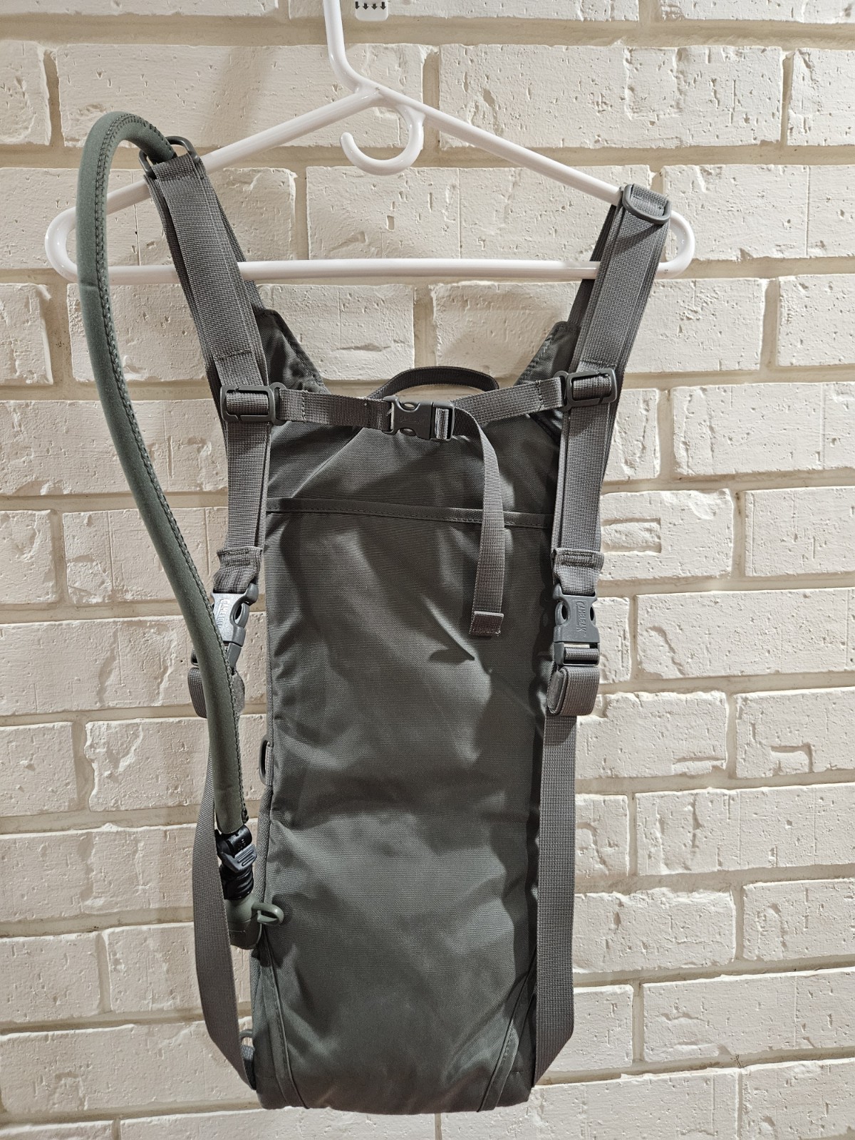 CamelBak ThermoBack OMEGA 3L Hydration Backpack, New Without Tags, Army Green
