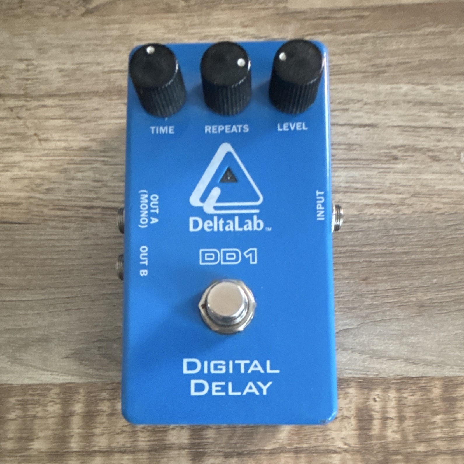 DeltaLab DD1 Digital Delay Effects Pedal for Electric Guitar & Bass Guitar