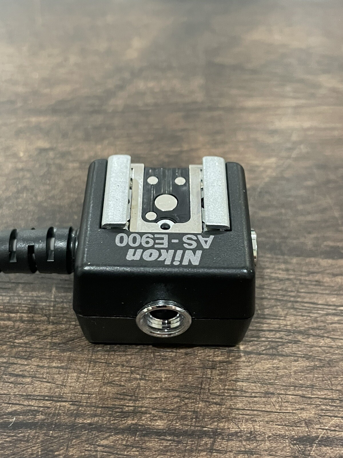 Nikon AS-E900 TTL Multi Flash Adapter for Coolpix (J1)