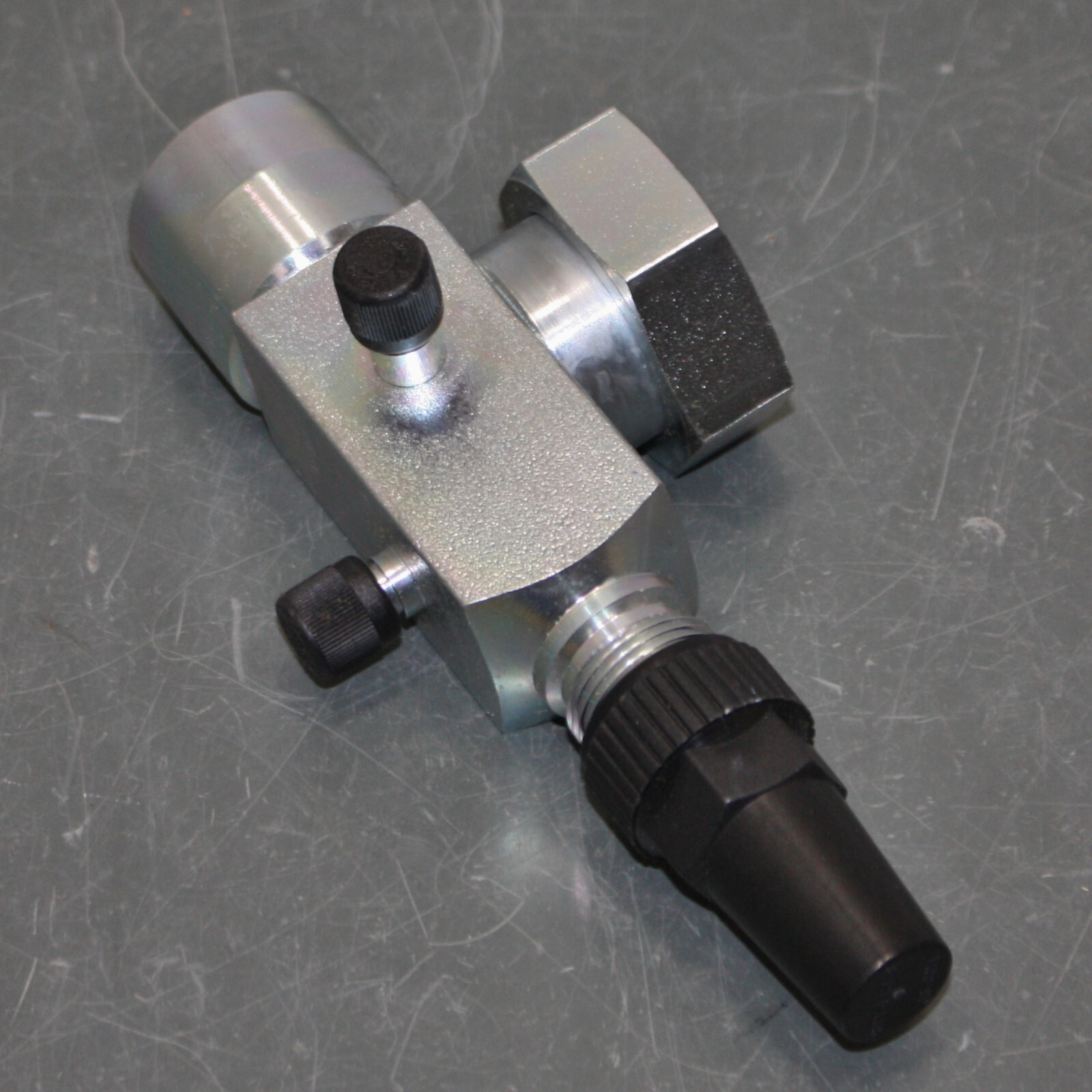 Liebert Valve Rotolock 182132P5, Refrigeration Compressor, 1-3/4" x 1-3/8"