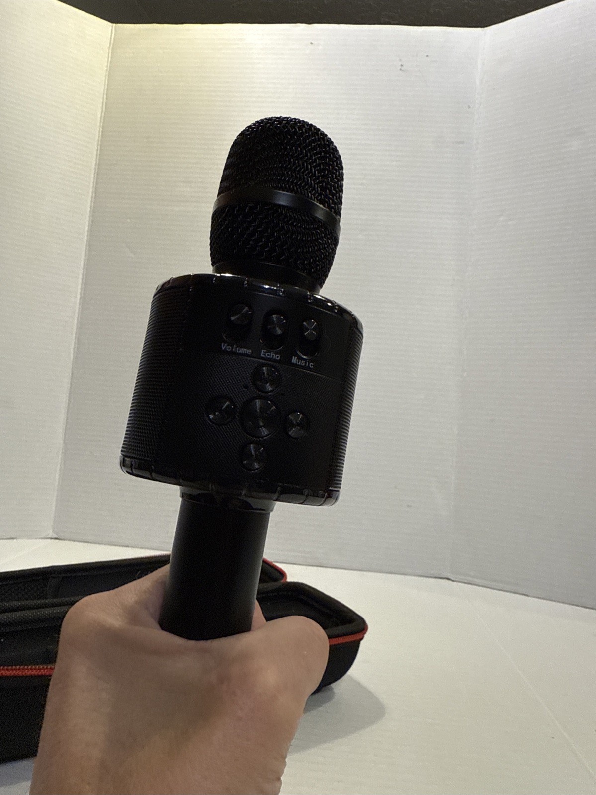 Bonaok Wireless Bluetooth Karaoke Microphone Portable Handheld Speaker Black.