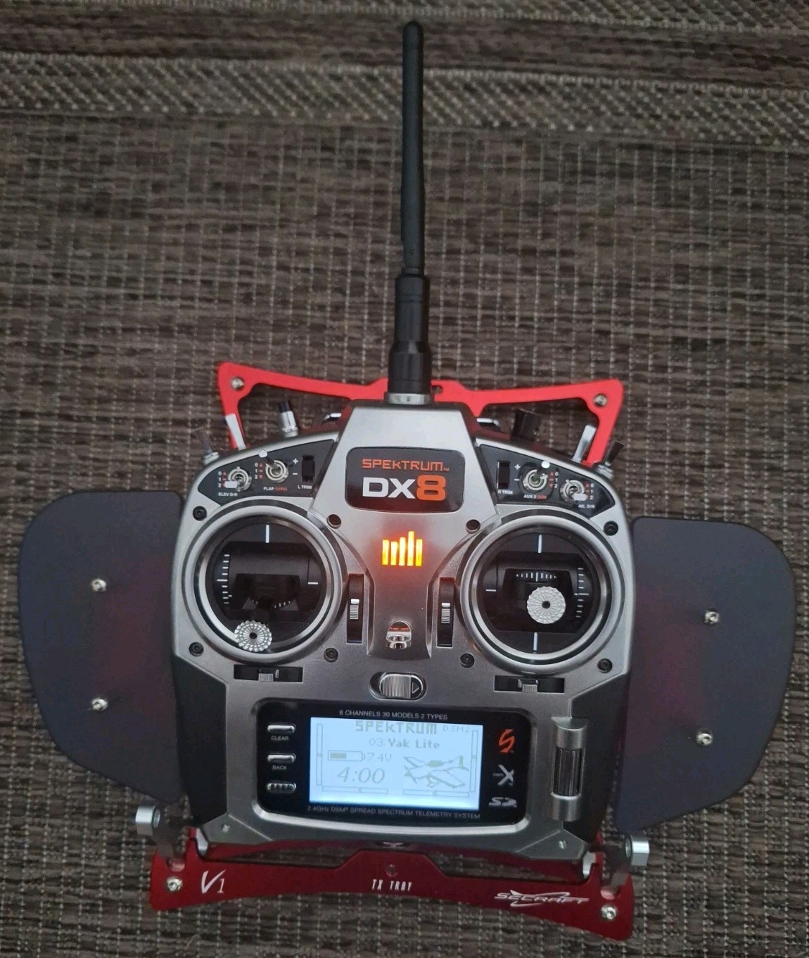 Spektrum DX8 8-Channel 2.4GHz DSMX Radio System MD2 with AR8000 Receiver