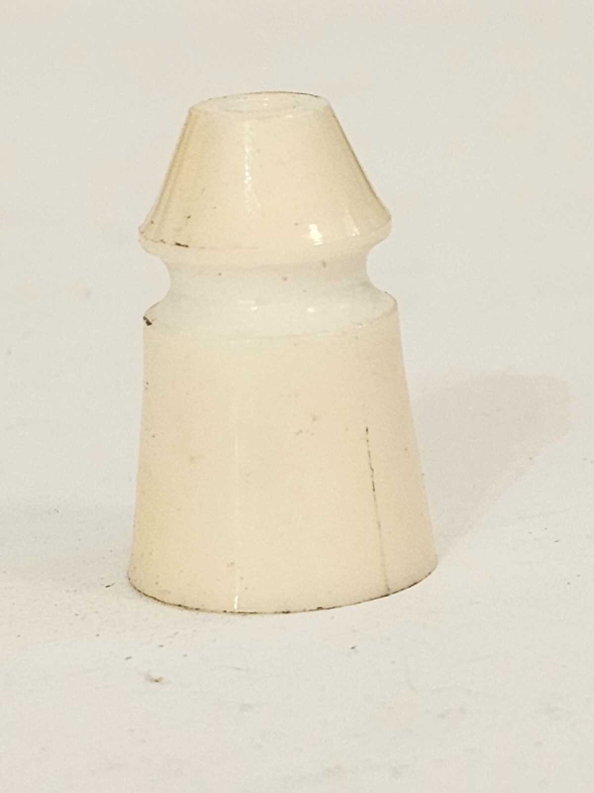 POSTS PINBALL PLAYFIELD PLASTIC WHITE SMOOTH SIDE POST  1 "