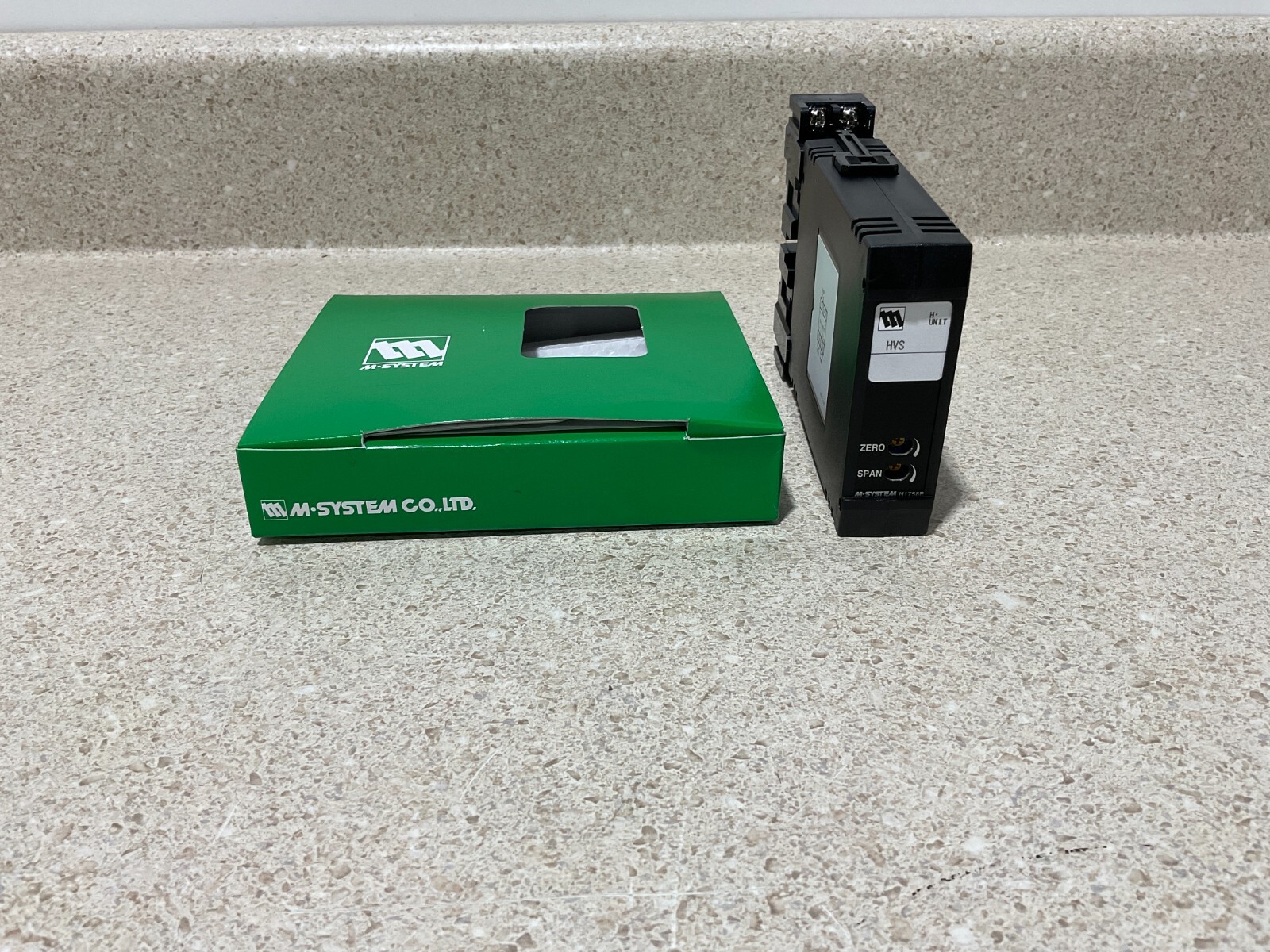 M Systems Co. Signal Transmitter HVS-40-R NEW