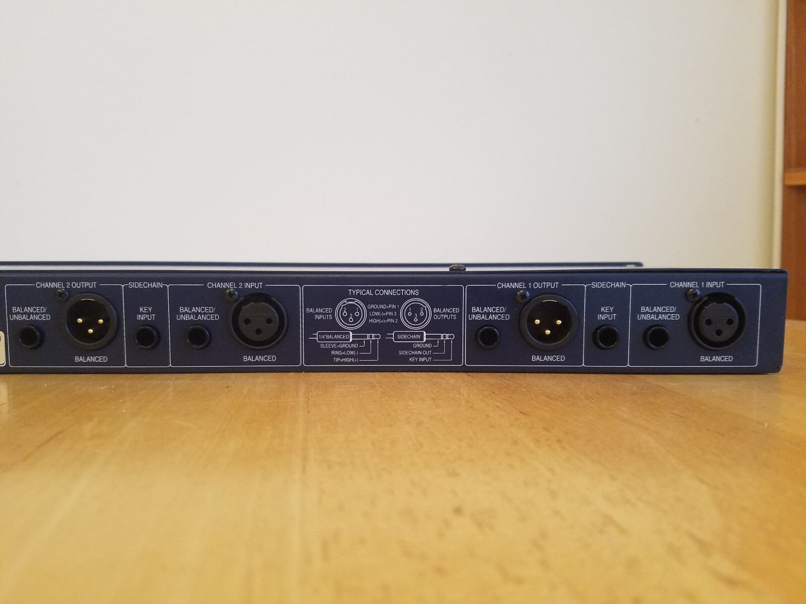 Symetrix 562E Windowing Expander Gate, Excellent condition