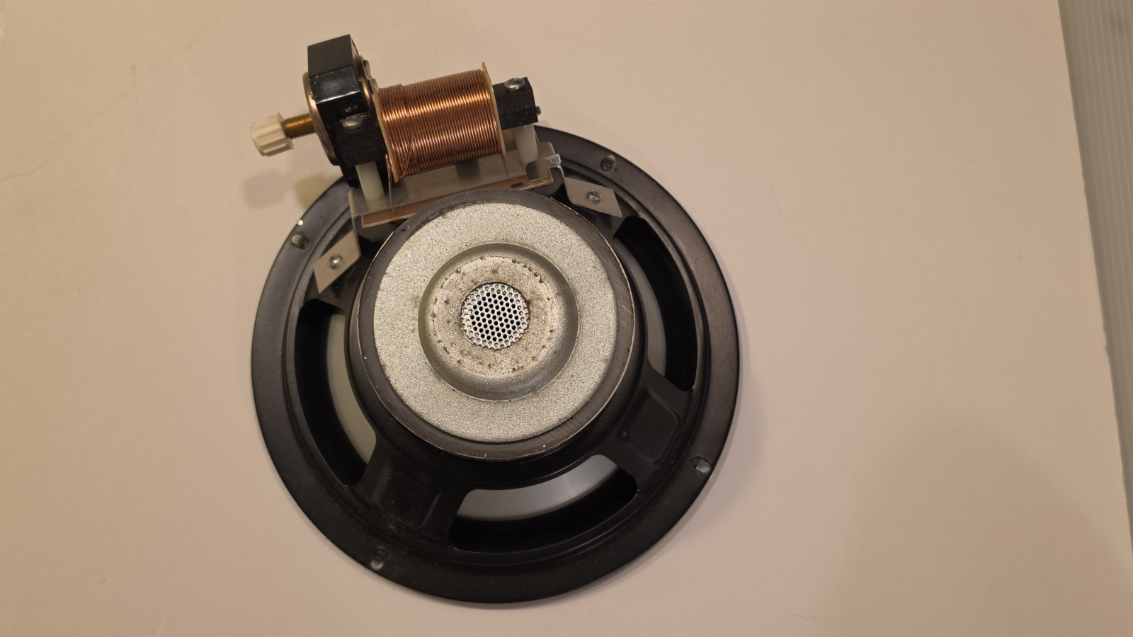 Upgraded 6.5" woofer speaker for Williams Bally 1992-era machines