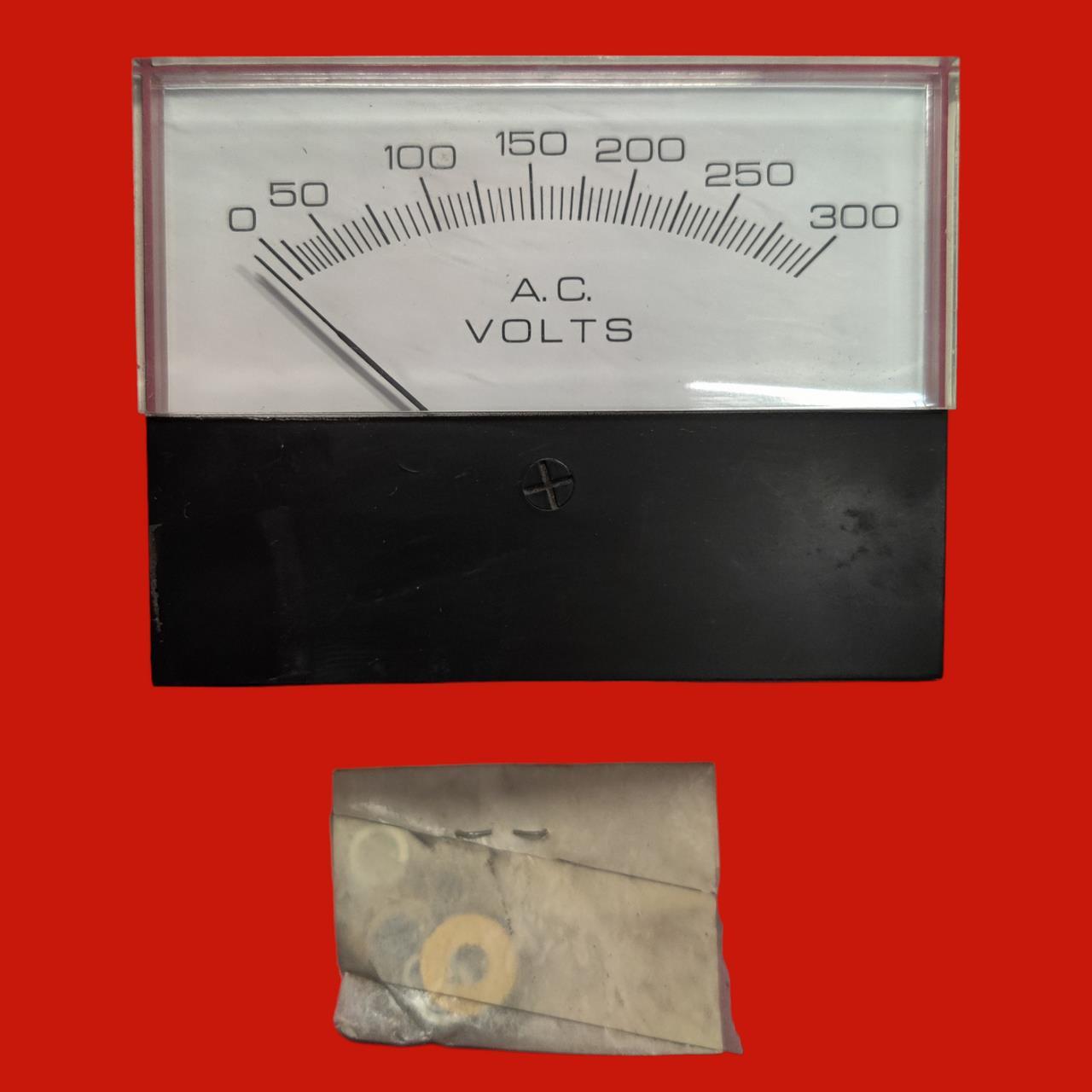 A.C. Amperes 3136V150 300, 0-300 Analog Panel Meter