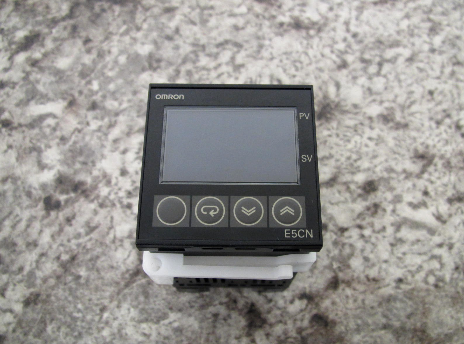 Omron E5CN-RT / E5CN Digital Temperature Controller Used Free Shipping