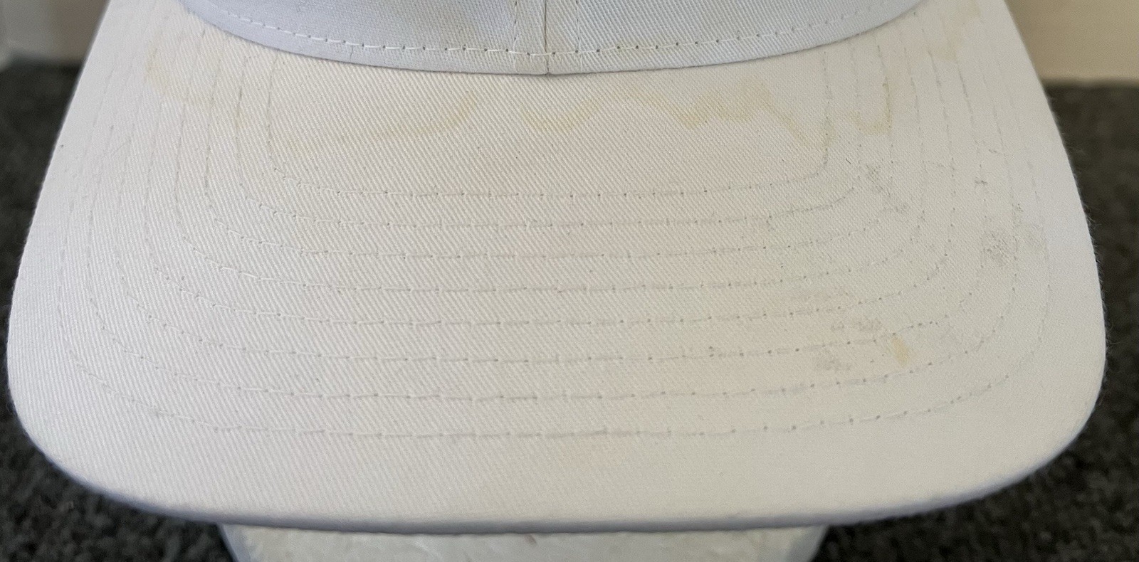 Travis Matthew Golf Hat SnapBack White Logo Patch Mesh Golfing Attire