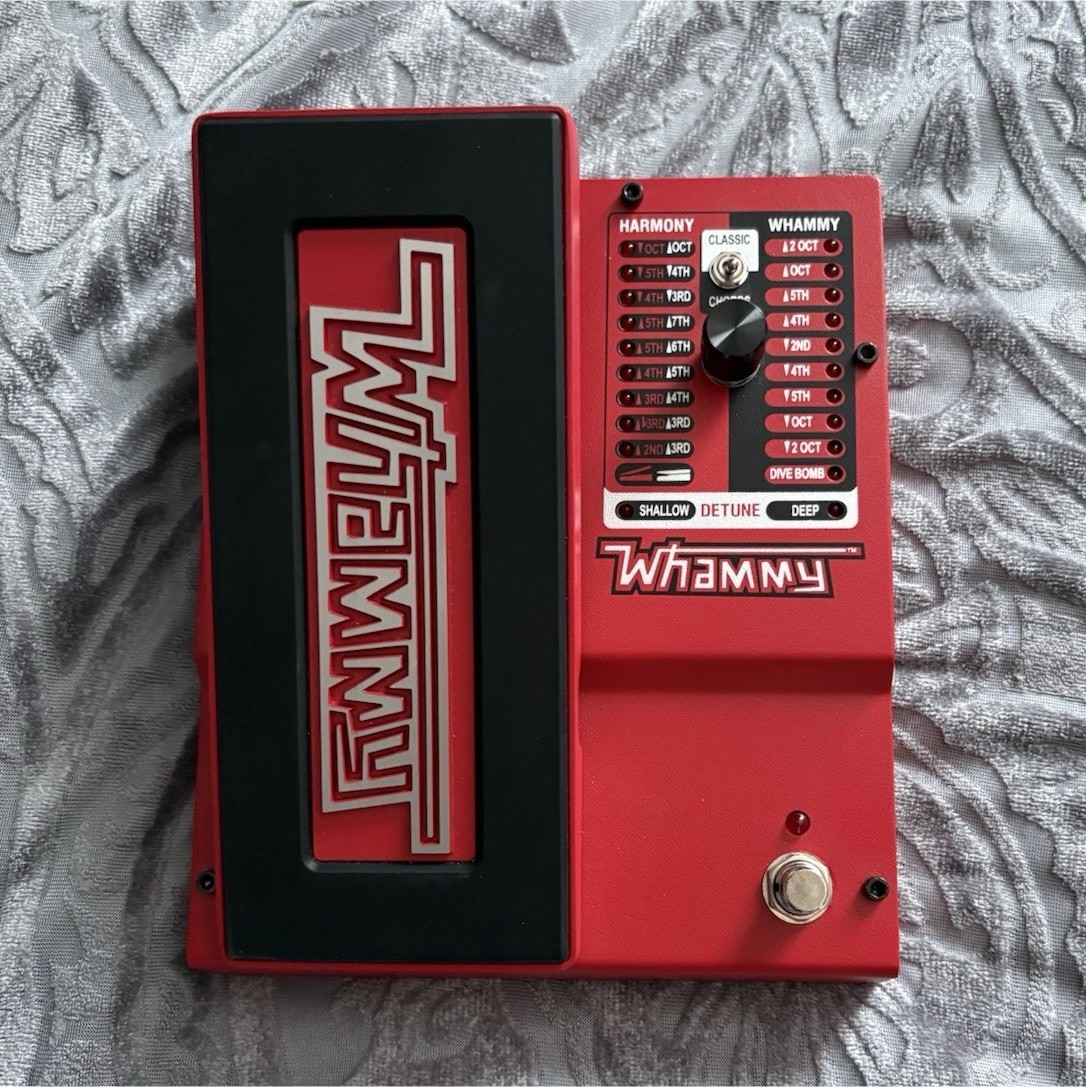 DigiTech Whammy V Digital Pitch Shifter Pedal for Electric Guitar WHAMMYV-01